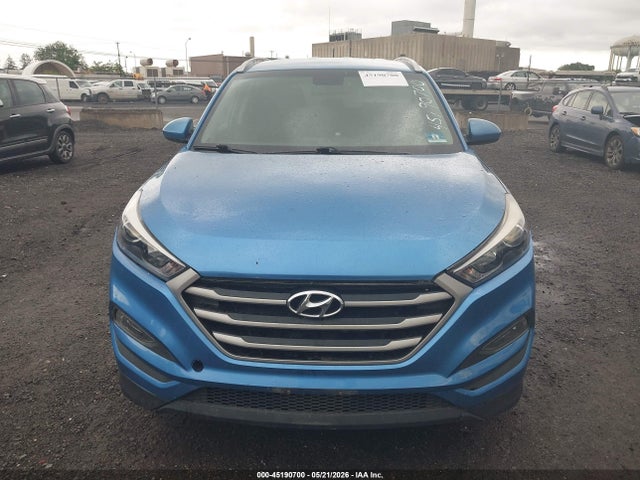 45190700 :رقم المزاد ، KM8J33A44HU522144 vin ، 2017 Hyundai Tucson Se مزاد بيع