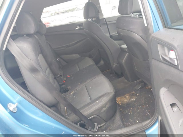 45190700 :رقم المزاد ، KM8J33A44HU522144 vin ، 2017 Hyundai Tucson Se مزاد بيع