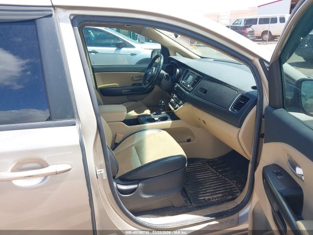 KNDMB5C18G6211807 KIA SEDONA LX