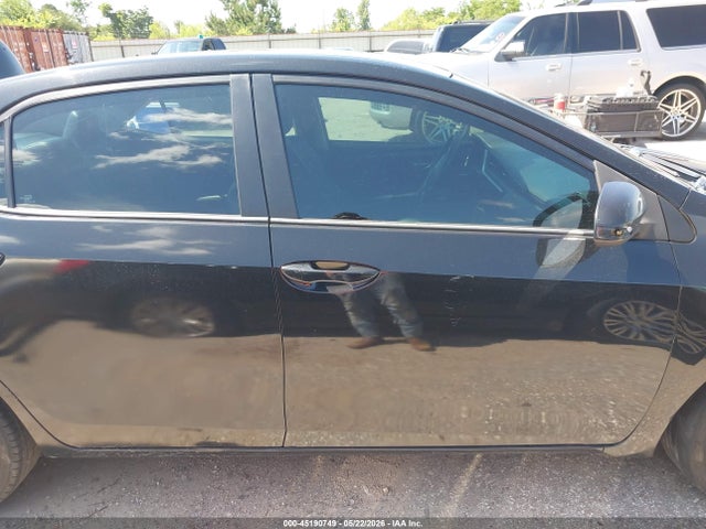 Продажа на аукционе авто 2018 Toyota Corolla Se, vin: 5YFBURHE6JP762600, номер лота: 45190749