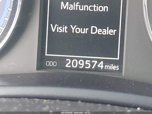 Продажа на аукционе авто 2018 Toyota Corolla Se, vin: 5YFBURHE6JP762600, номер лота: 45190749