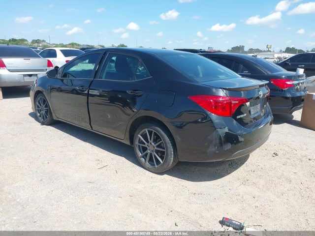 Продажа на аукционе авто 2018 Toyota Corolla Se, vin: 5YFBURHE6JP762600, номер лота: 45190749