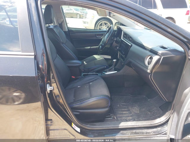 Продажа на аукционе авто 2018 Toyota Corolla Se, vin: 5YFBURHE6JP762600, номер лота: 45190749