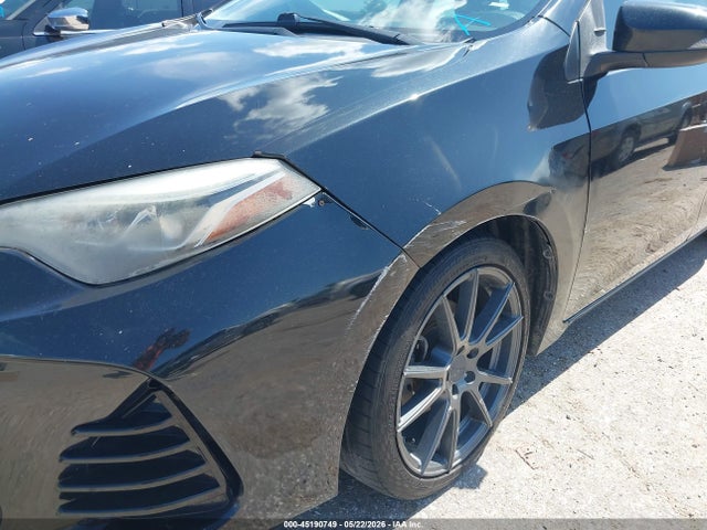 Продажа на аукционе авто 2018 Toyota Corolla Se, vin: 5YFBURHE6JP762600, номер лота: 45190749