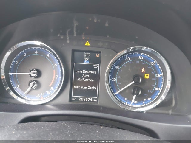 Продажа на аукционе авто 2018 Toyota Corolla Se, vin: 5YFBURHE6JP762600, номер лота: 45190749