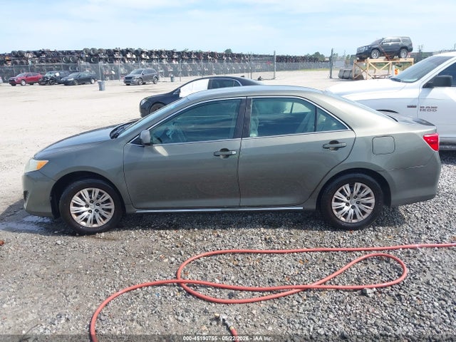 2014 Toyota Camry Le მანქანა იყიდება აუქციონზე, vin: 4T4BF1FK3ER388736, აუქციონის ნომერი: 45190755