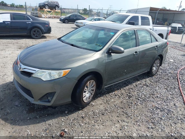 2014 Toyota Camry Le მანქანა იყიდება აუქციონზე, vin: 4T4BF1FK3ER388736, აუქციონის ნომერი: 45190755
