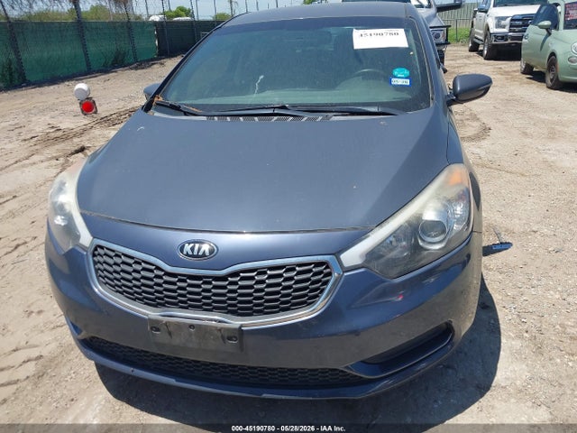 KNAFX4A65G5553916 KIA FORTE LX