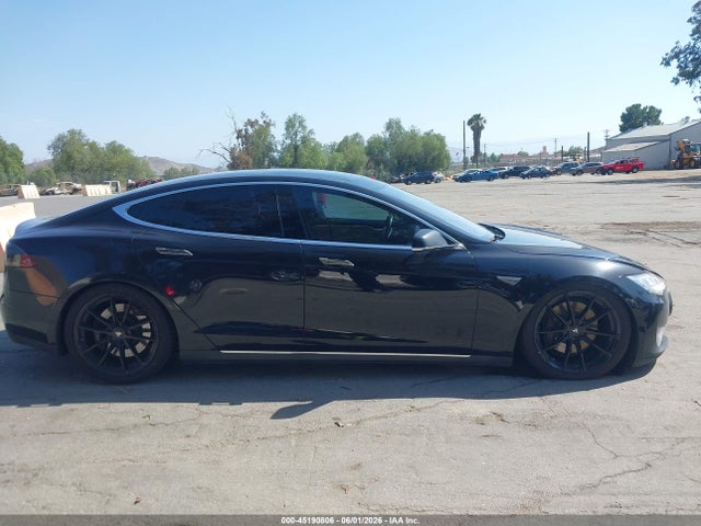 2015 Tesla Model S 70d/85d/p85d მანქანა იყიდება აუქციონზე, vin: 5YJSA1E27FF109359, აუქციონის ნომერი: 45190806