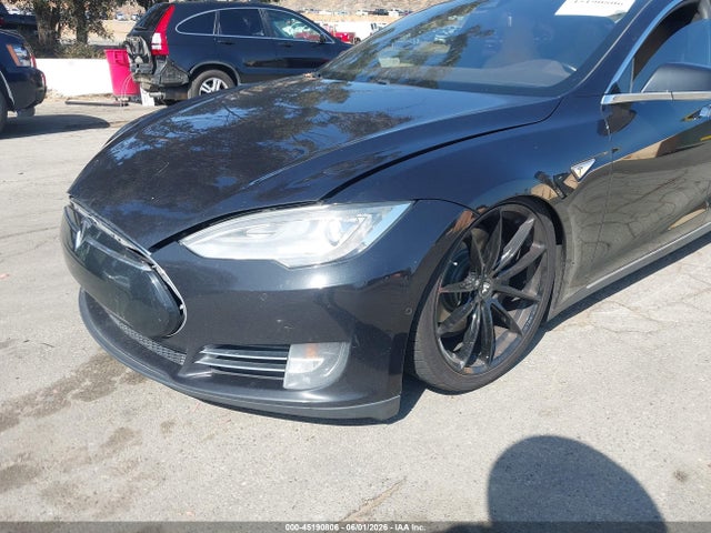 2015 Tesla Model S 70d/85d/p85d მანქანა იყიდება აუქციონზე, vin: 5YJSA1E27FF109359, აუქციონის ნომერი: 45190806