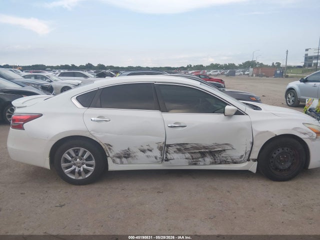 2015 Nissan Altima 2.5 S მანქანა იყიდება აუქციონზე, vin: 1N4AL3AP6FN322832, აუქციონის ნომერი: 45190831