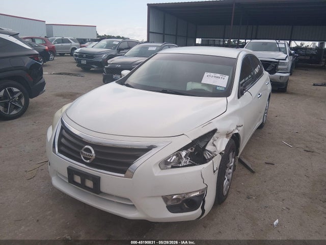 2015 Nissan Altima 2.5 S მანქანა იყიდება აუქციონზე, vin: 1N4AL3AP6FN322832, აუქციონის ნომერი: 45190831