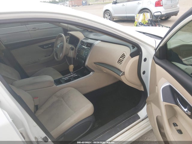 2015 Nissan Altima 2.5 S მანქანა იყიდება აუქციონზე, vin: 1N4AL3AP6FN322832, აუქციონის ნომერი: 45190831