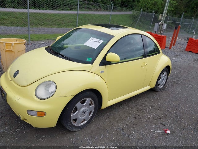 2000 Volkswagen New Beetle Gls 1.8l Turbo მანქანა იყიდება აუქციონზე, vin: 3VWCD21C1YM464880, აუქციონის ნომერი: 45190934