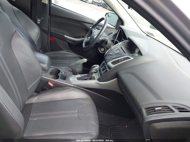 1FADP3F23EL189374 Ford FOCUS SE