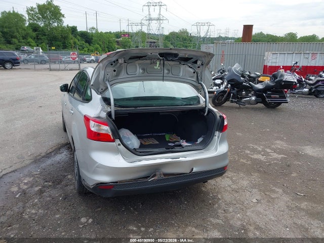 1FADP3F23EL189374 Ford FOCUS SE