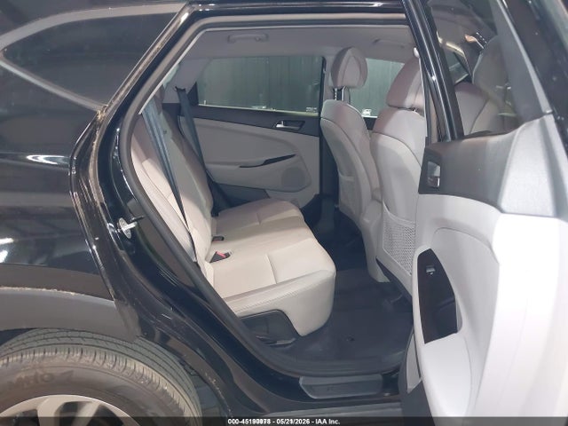 Продаж на аукціоні авто 2018 Hyundai Tucson Se, vin: KM8J2CA45JU655794, номер лоту: 45190978