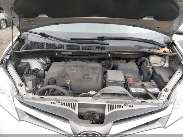 Aukcja sprzedaży 2018 Toyota Sienna Xle 8 Passenger, vin: 5TDYZ3DC1JS949909, numer aukcji: 45191000