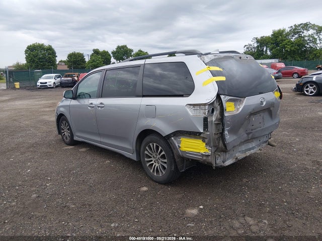 Aukcja sprzedaży 2018 Toyota Sienna Xle 8 Passenger, vin: 5TDYZ3DC1JS949909, numer aukcji: 45191000