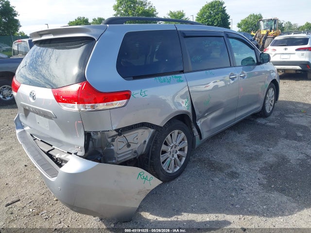 Продажа на аукционе авто 2014 Toyota Sienna Xle 7 Passenger, vin: 5TDDK3DC0ES092359, номер лота: 45191025
