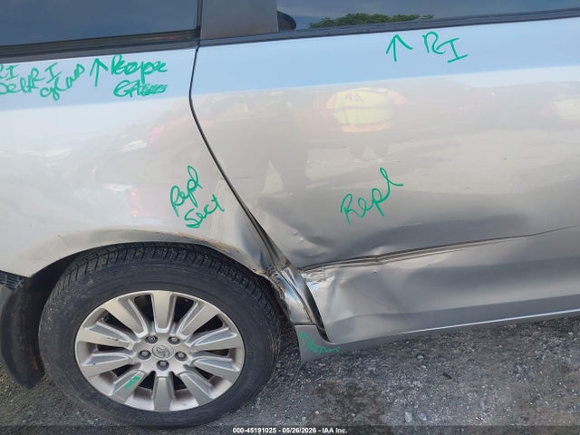 Продажа на аукционе авто 2014 Toyota Sienna Xle 7 Passenger, vin: 5TDDK3DC0ES092359, номер лота: 45191025