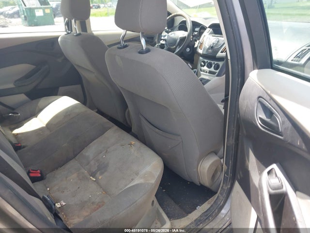 45191078 :رقم المزاد ، 1FAHP3F29CL152599 vin ، 2012 Ford Focus Se مزاد بيع