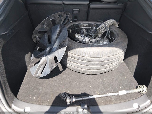 2024 Tesla Model Y Long Range Dual Motor All-wheel Drive მანქანა იყიდება აუქციონზე, vin: 7SAYGDEE4RA302562, აუქციონის ნომერი: 45191079