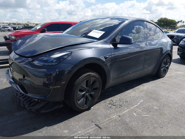 2024 Tesla Model Y Long Range Dual Motor All-wheel Drive მანქანა იყიდება აუქციონზე, vin: 7SAYGDEE4RA302562, აუქციონის ნომერი: 45191079