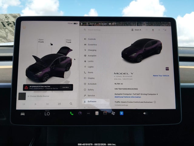 2024 Tesla Model Y Long Range Dual Motor All-wheel Drive მანქანა იყიდება აუქციონზე, vin: 7SAYGDEE4RA302562, აუქციონის ნომერი: 45191079