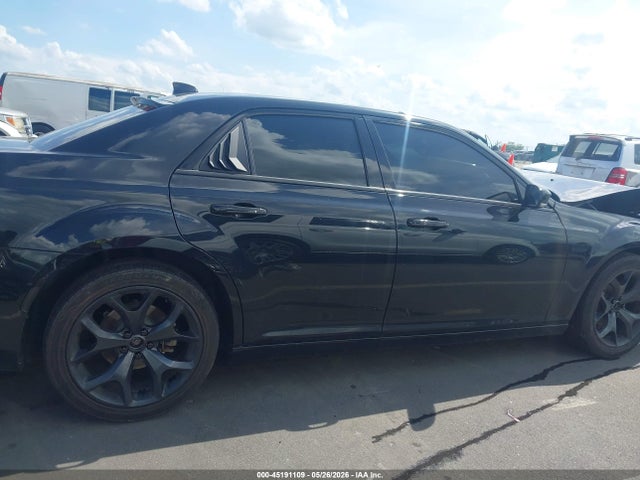 Продажа на аукционе авто 2023 Chrysler 300 300s, vin: 2C3CCABG0PH561166, номер лота: 45191109