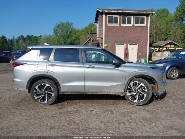 Продажа на аукционе авто 2024 Mitsubishi Outlander, vin: JA4J4VA86RZ059728, номер лота: 45191128
