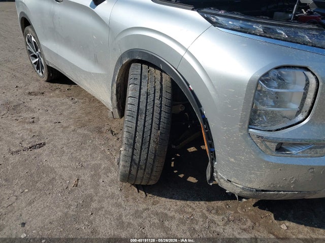 Продажа на аукционе авто 2024 Mitsubishi Outlander, vin: JA4J4VA86RZ059728, номер лота: 45191128