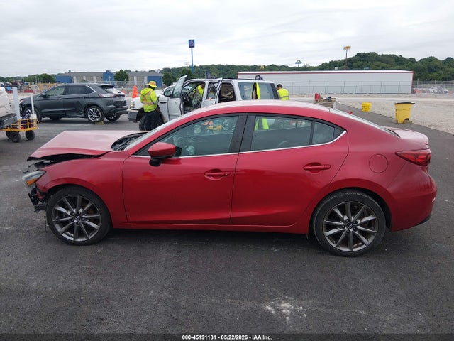Aukcja sprzedaży 2018 Mazda Mazda3 Touring, vin: 3MZBN1V3XJM209941, numer aukcji: 45191131