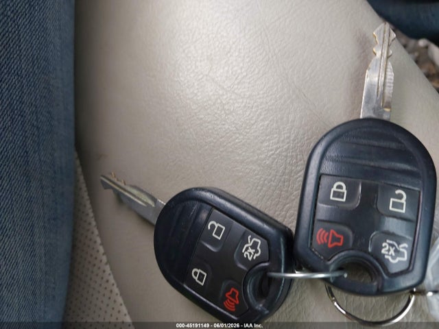 Продажа на аукционе авто 2013 Ford Mustang V6 Premium, vin: 1ZVBP8EM2D5238954, номер лота: 45191149