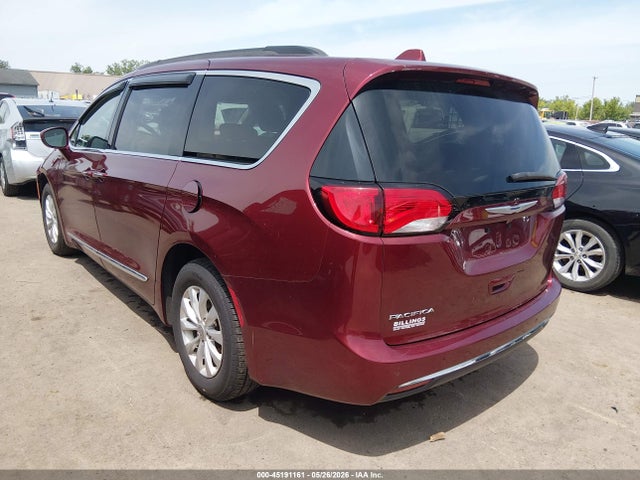 2017 Chrysler Pacifica Touring-l მანქანა იყიდება აუქციონზე, vin: 2C4RC1BG6HR688389, აუქციონის ნომერი: 45191161
