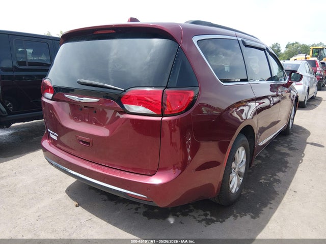 2017 Chrysler Pacifica Touring-l მანქანა იყიდება აუქციონზე, vin: 2C4RC1BG6HR688389, აუქციონის ნომერი: 45191161