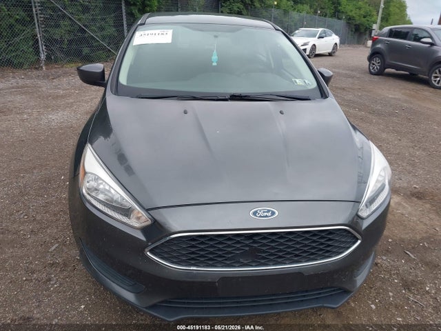 1FADP3K29JL295473 Ford FOCUS SE