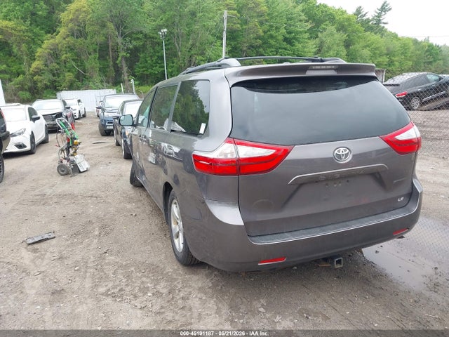 Продажа на аукционе авто 2015 Toyota Sienna Le 8 Passenger, vin: 5TDKK3DC0FS576041, номер лота: 45191187