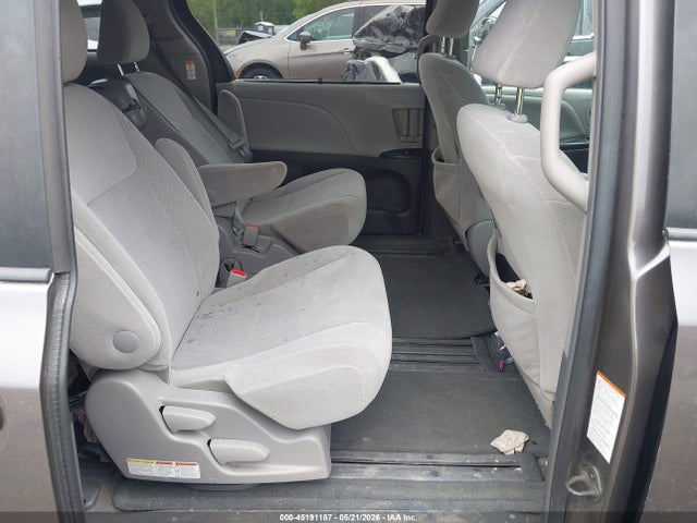 Продажа на аукционе авто 2015 Toyota Sienna Le 8 Passenger, vin: 5TDKK3DC0FS576041, номер лота: 45191187