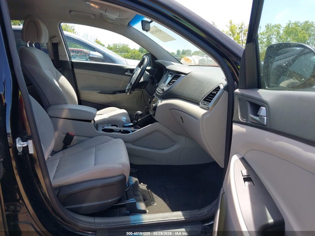45191235 :رقم المزاد ، KM8J3CA22HU383842 vin ، 2017 Hyundai Tucson Sport مزاد بيع