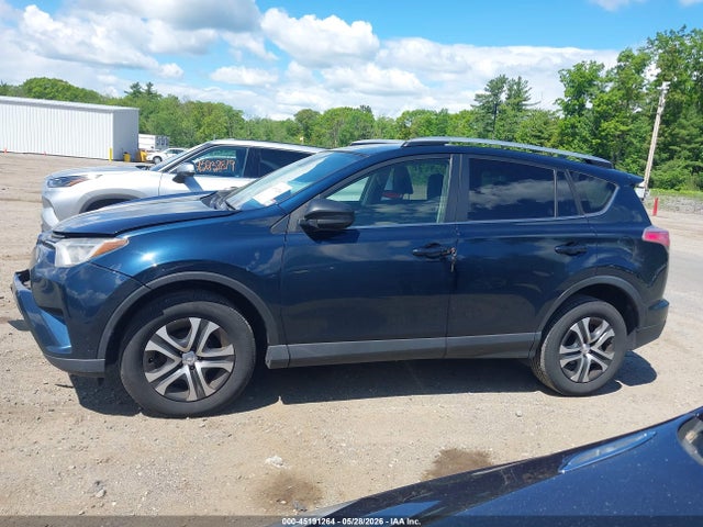 Aukcja sprzedaży 2017 Toyota Rav4 Le, vin: JTMBFREV8HJ122286, numer aukcji: 45191264