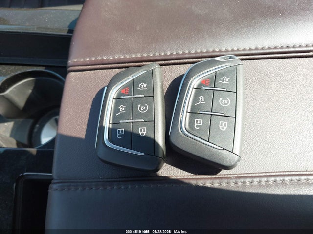 Продажа на аукционе авто 2021 Cadillac Escalade Esv 4wd Sport Platinum, vin: 1GYS4RKL2MR439320, номер лота: 45191465