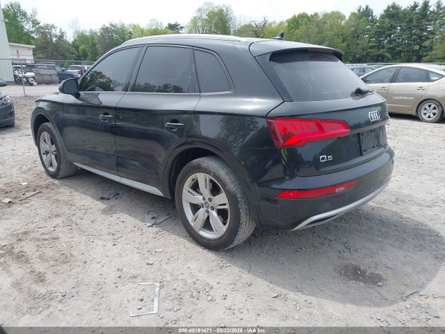 45191471 :رقم المزاد ، WA1ANAFY6J2001114 vin ، 2018 Audi Q5 2.0t Premium/2.0t Tech Premium مزاد بيع