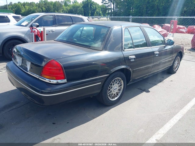 Продажа на аукционе авто 2002 Ford Crown Victoria Standard, vin: 2FAFP73W62X106185, номер лота: 45191567