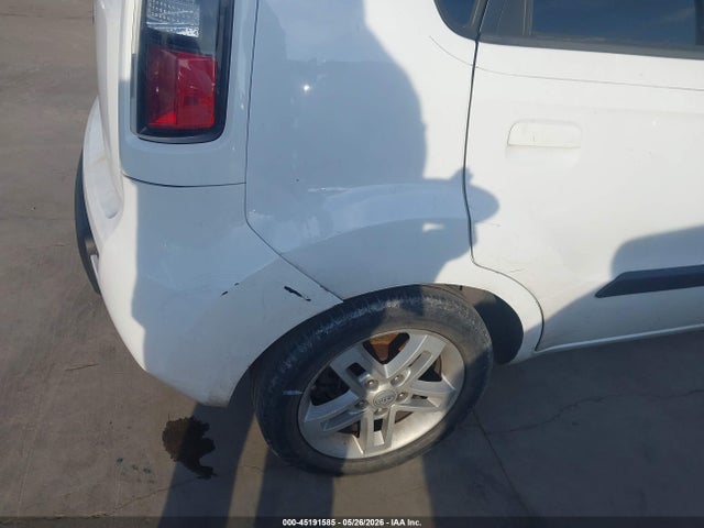 2010 Kia Soul + მანქანა იყიდება აუქციონზე, vin: KNDJT2A27A7703112, აუქციონის ნომერი: 45191585
