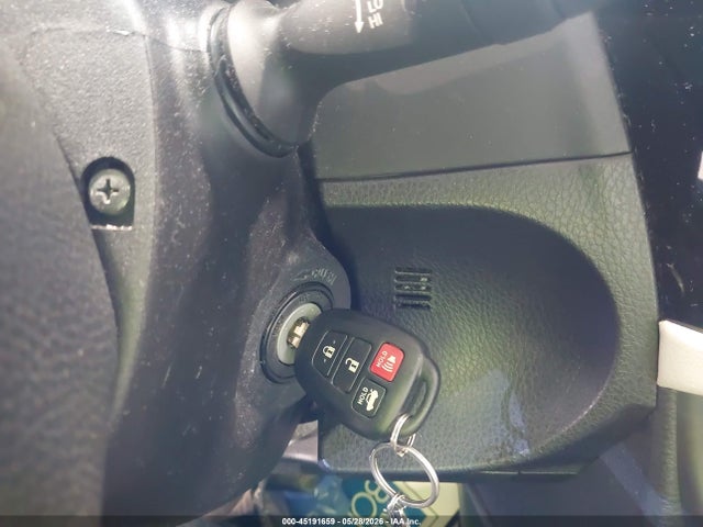 45191659 :رقم المزاد ، 2T1BURHE2FC257628 vin ، 2015 Toyota Corolla Le Plus مزاد بيع
