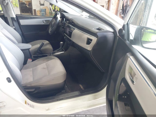 45191659 :رقم المزاد ، 2T1BURHE2FC257628 vin ، 2015 Toyota Corolla Le Plus مزاد بيع