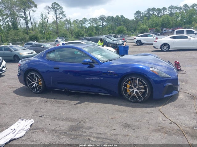 ZAMBMVDB0RX440502 Maserati Granturismo Trofeo
