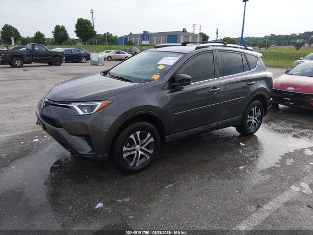 45191750 :رقم المزاد ، JTMZFREV5GJ060603 vin ، 2016 Toyota Rav4 Le مزاد بيع
