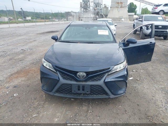4T1B11HK1JU642816 Toyota CAMRY SE